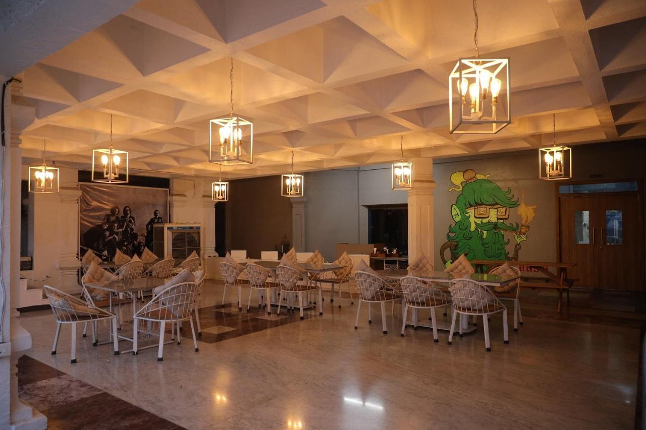 Hotel Fort28 Nagpur Zewnętrze zdjęcie
